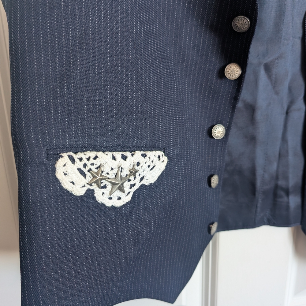 FLAW Navy Blue Vest with Lace Accents Western Cowboy Costume Charms - Picture 2 of 10